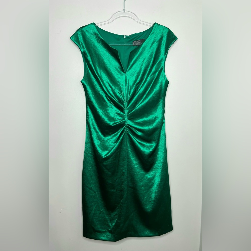 NWT - DRESS BARN - emerald green, ruched v cut front dress. SIZE 12. Brand new!
